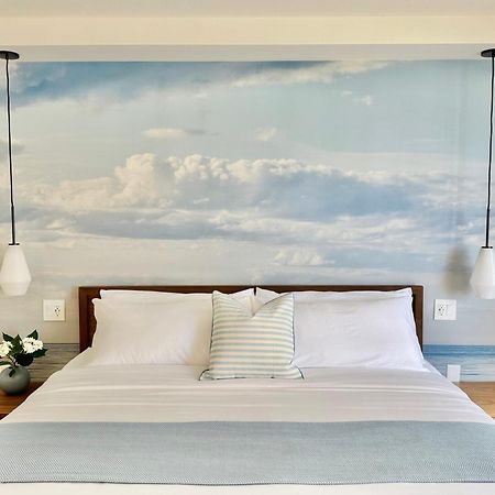 Panoramic Oceanview Resort - Full Kitchen In Each Room, 2 Swimming Pools, Onsite Restaurants, Fireworks Every Friday Гонолулу Экстерьер фото