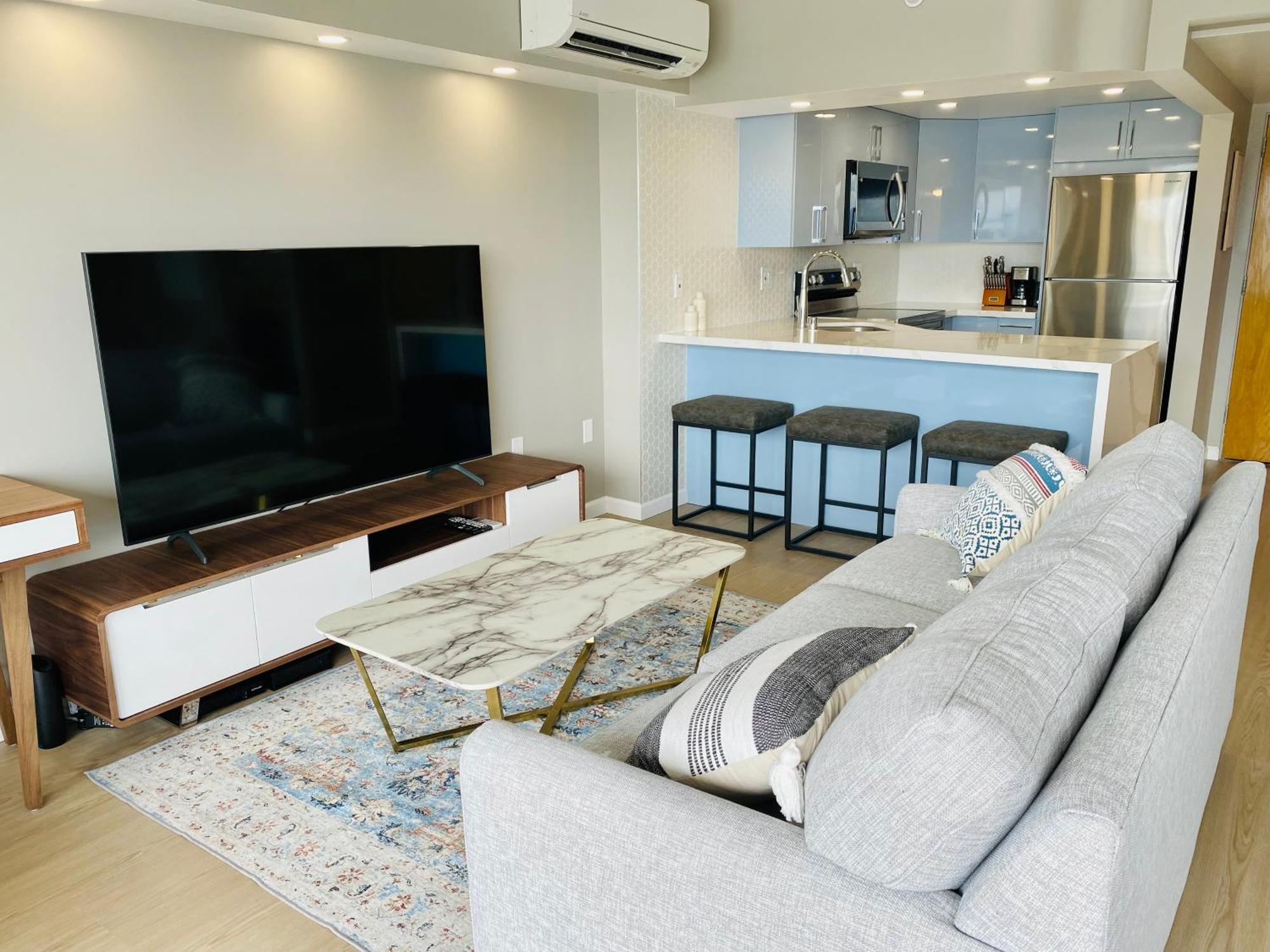 Panoramic Oceanview Resort - Full Kitchen In Each Room, 2 Swimming Pools, Onsite Restaurants, Fireworks Every Friday Гонолулу Экстерьер фото