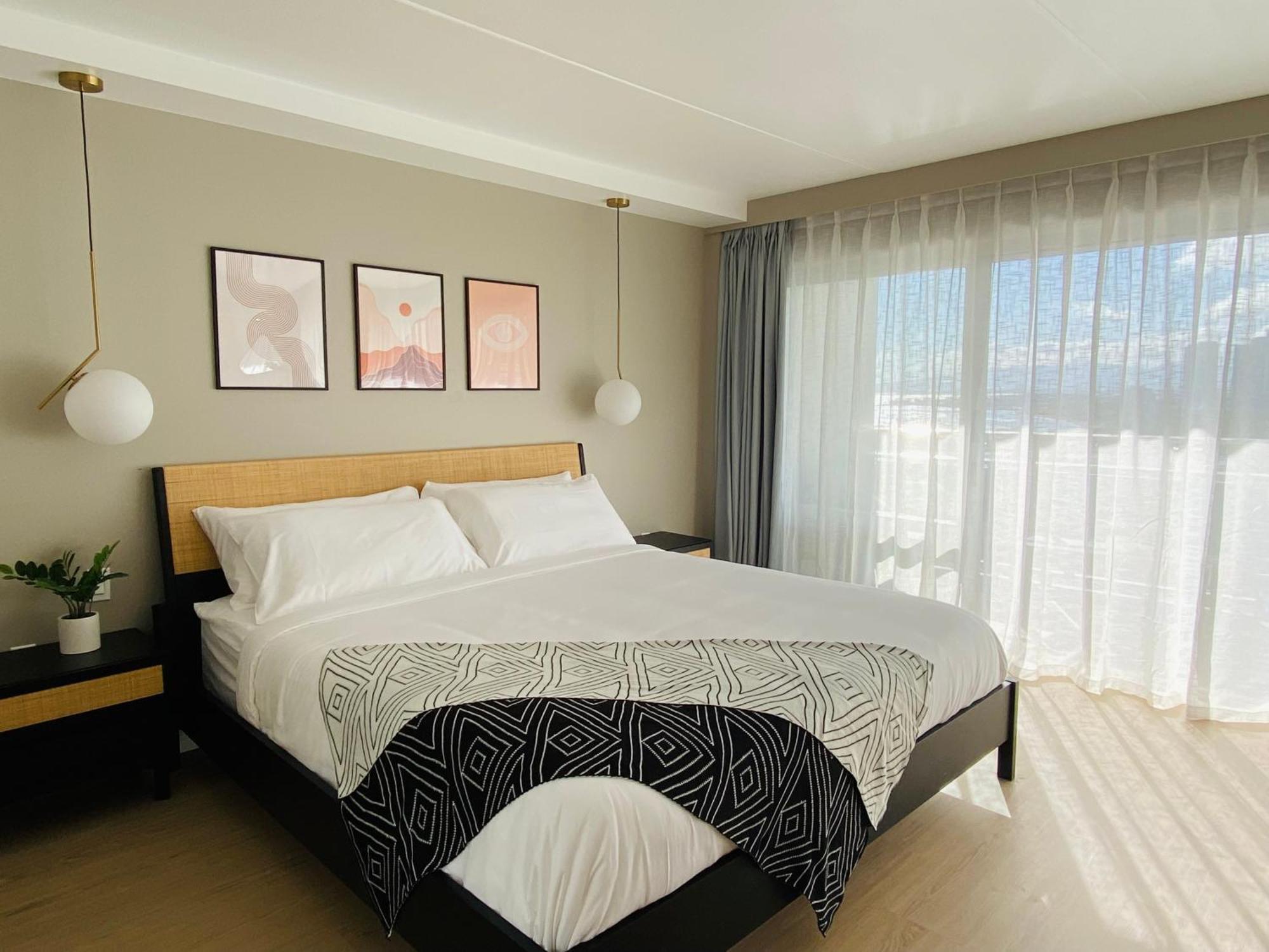 Panoramic Oceanview Resort - Full Kitchen In Each Room, 2 Swimming Pools, Onsite Restaurants, Fireworks Every Friday Гонолулу Экстерьер фото
