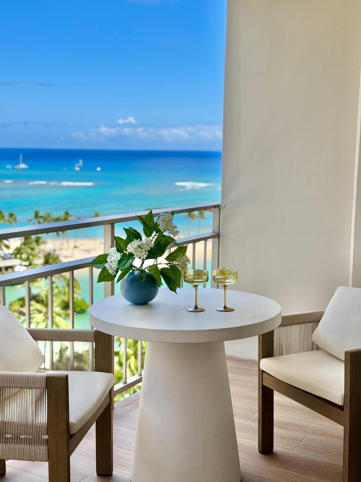 Panoramic Oceanview Resort - Full Kitchen In Each Room, 2 Swimming Pools, Onsite Restaurants, Fireworks Every Friday Гонолулу Экстерьер фото
