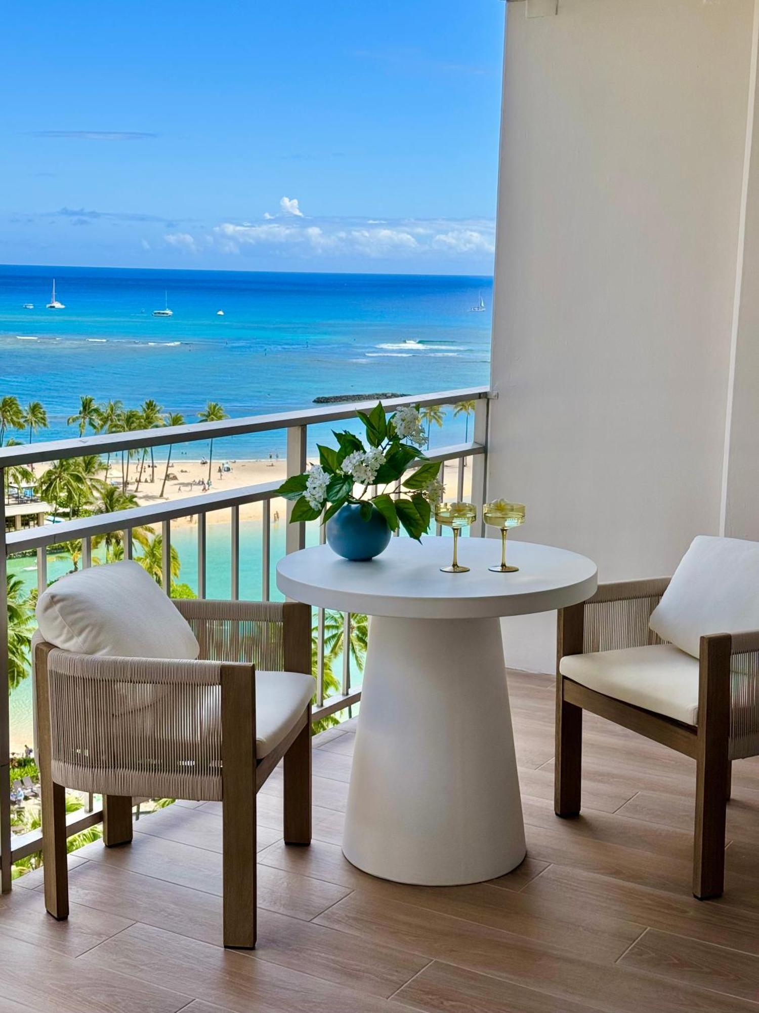 Panoramic Oceanview Resort - Full Kitchen In Each Room, 2 Swimming Pools, Onsite Restaurants, Fireworks Every Friday Гонолулу Экстерьер фото